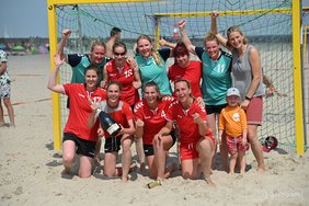 26. Rostocker Beach-Handball-Tage 2022 - Sieger Damen: Es war ´ne geile Zeit